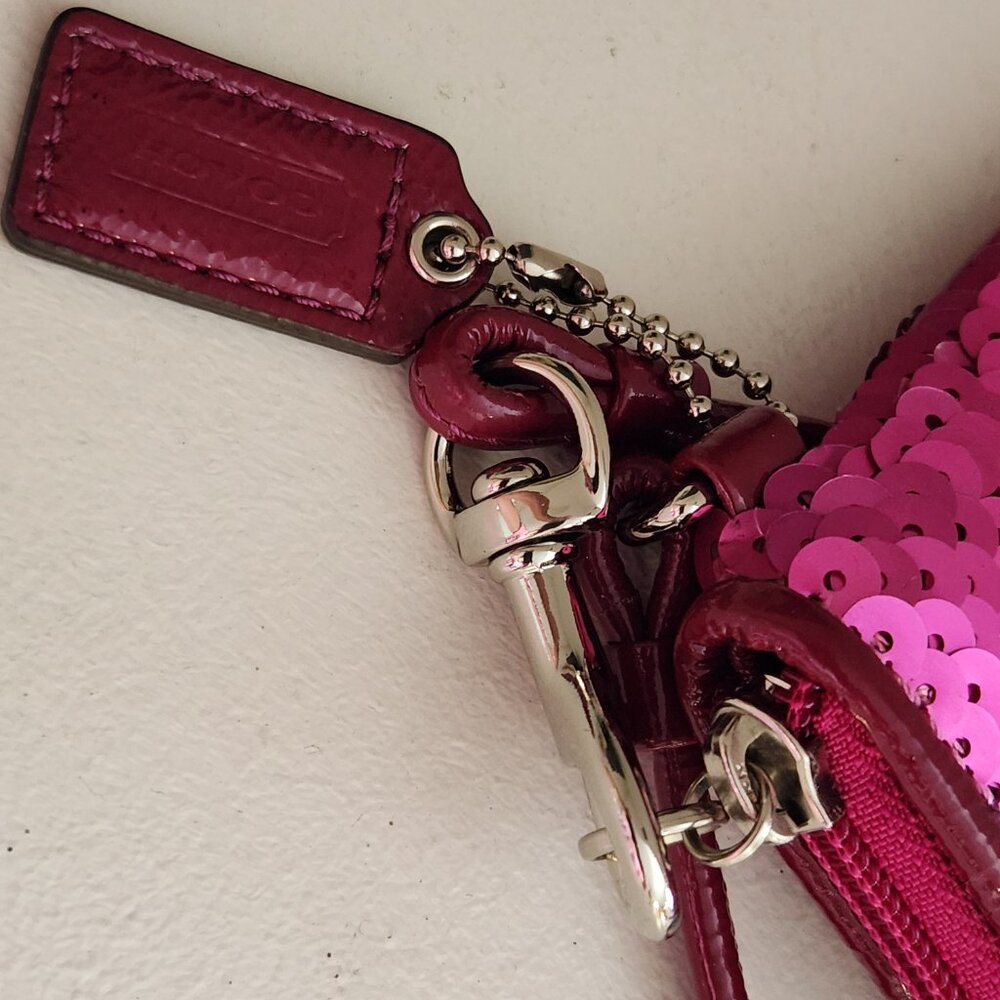 Like New Coach Poppy Pink Sequined Wristlet - Picture 6 of 8